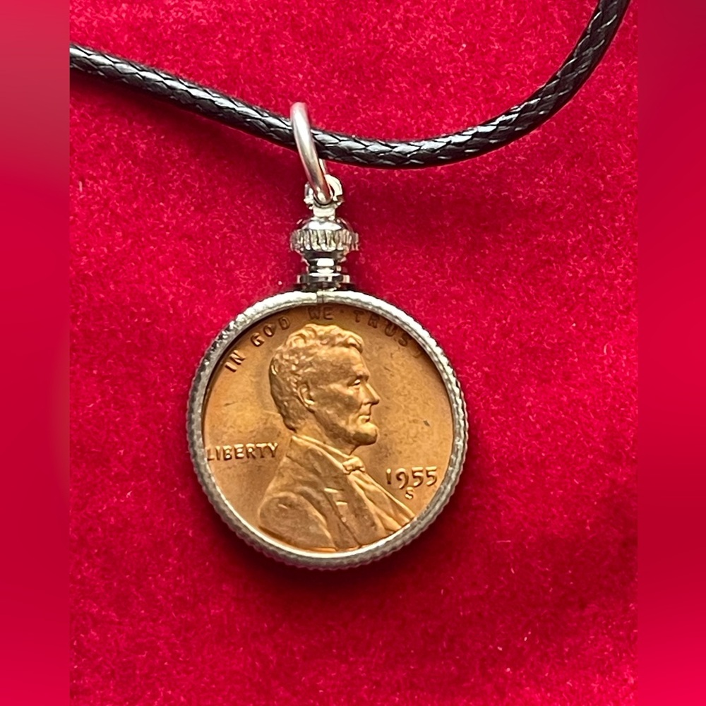 Lincoln cent coin pendant necklace